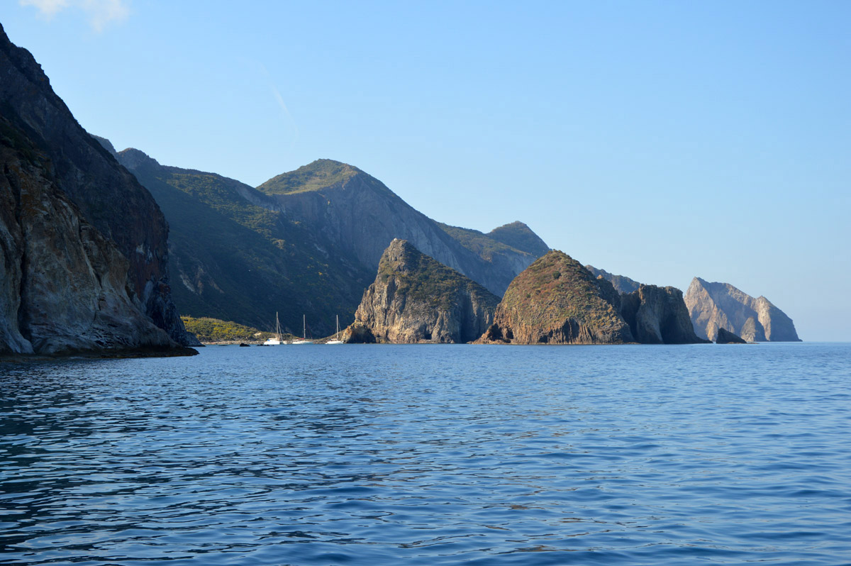 cala-del-francese-noleggio-gommone-circeo-ponza-isole-pontine